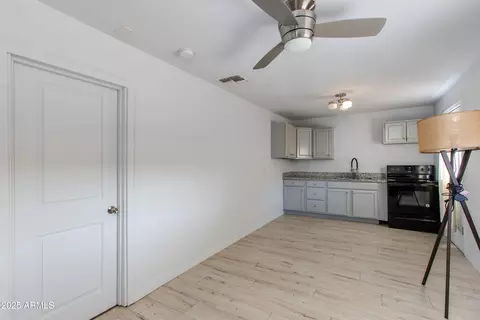 2024 E Yale St, Phoenix, AZ 85006 photo 23