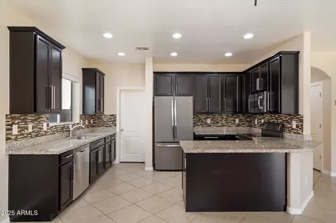 Kitchen - 737 E Harwell Rd, Phoenix, AZ 85042 photo 1 of 2