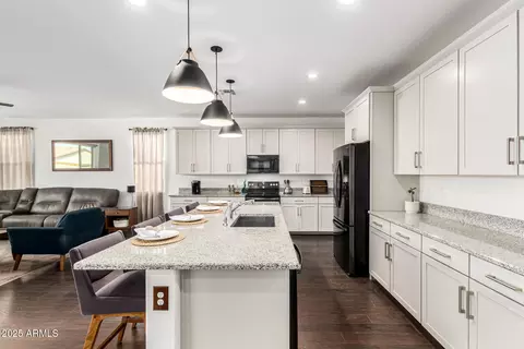 Kitchen - 7829 W Warner St, Phoenix, AZ 85043 photo 4 of 5