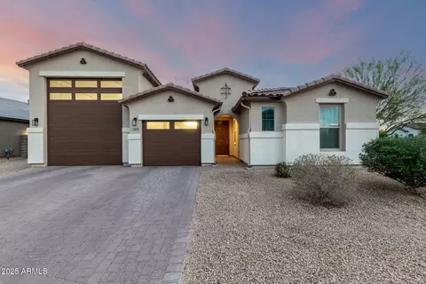 Exterior - 7829 W Warner St, Phoenix, AZ 85043 photo 6 of 17