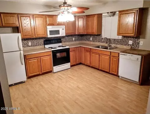 Kitchen - 1138 E 2nd St, Mesa, AZ 85203 photo 4 of 4
