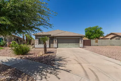 4100 S Dewdrop Ct, Gilbert, AZ 85297