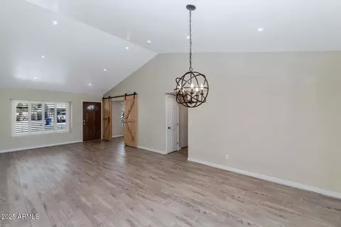 6457 Encanto St, Mesa, AZ 85205 photo 5