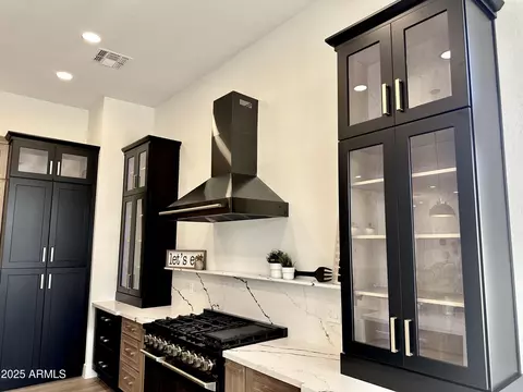 Kitchen - 6931 E Teton Cir, Mesa, AZ 85207 photo 3 of 13