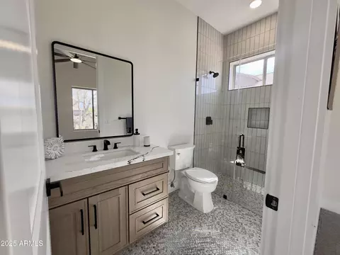 Bath - 6931 E Teton Cir, Mesa, AZ 85207 photo 6 of 7