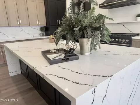 Kitchen - 6931 E Teton Cir, Mesa, AZ 85207 photo 10 of 13
