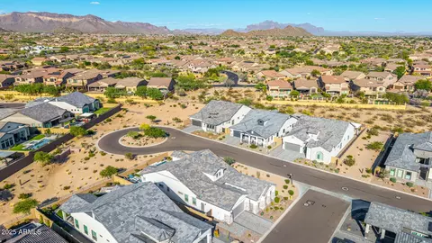 View/Area - 8138 E Jacaranda St, Mesa, AZ 85207 photo 8 of 13