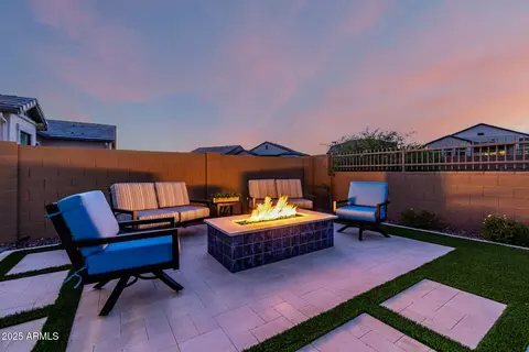 Exterior - 8138 E Jacaranda St, Mesa, AZ 85207 photo 9 of 16