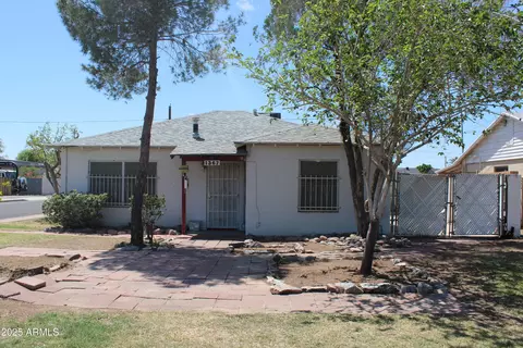 1367 E Clarendon Ave, Phoenix, AZ 85014