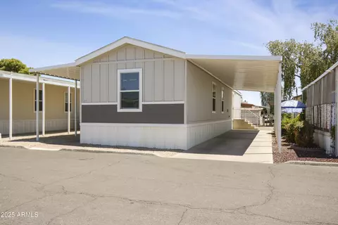 8601 N 71st Ave #77, Glendale, AZ 85301
