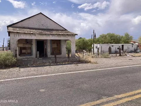 2272 S Bowie Ave, Solomon, AZ 85551