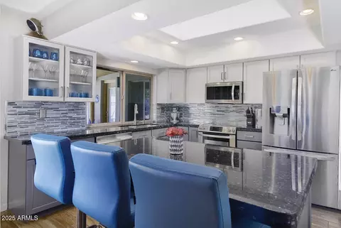 2426 E Turquoise Dr, Phoenix, AZ 85028 photo 14
