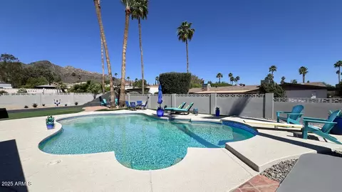 2426 E Turquoise Dr, Phoenix, AZ 85028 photo 32