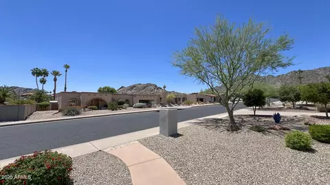 2426 E Turquoise Dr, Phoenix, AZ 85028 photo 7