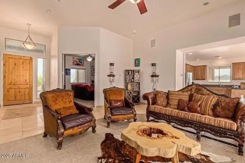Living - 5465 N Winchester Rd, Apache Junction, AZ 85119 photo 1 of 2