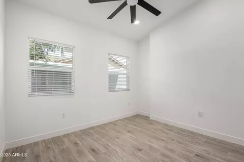 22 E Southgate Ave, Phoenix, AZ 85040 photo 25