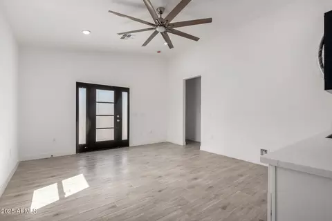22 E Southgate Ave, Phoenix, AZ 85040 photo 14