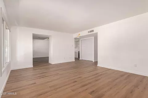 1115 E Carter Dr, Tempe, AZ 85282 photo 6