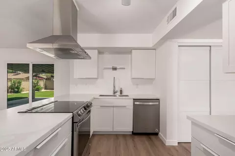 1115 E Carter Dr, Tempe, AZ 85282 photo 12