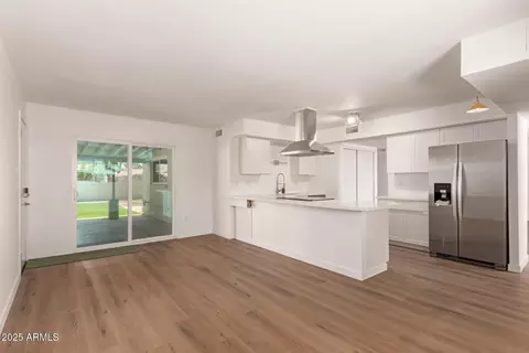 1115 E Carter Dr, Tempe, AZ 85282 photo 7