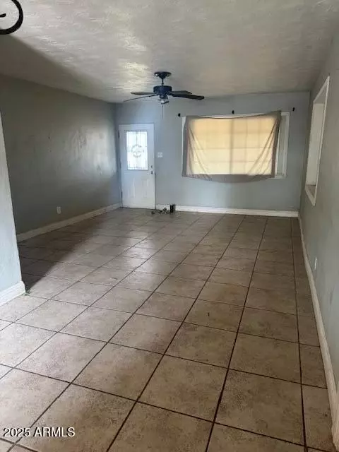 Living - 25 W Illini St, Phoenix, AZ 85041 photo 1 of 3