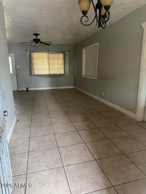 Living - 25 W Illini St, Phoenix, AZ 85041 photo 2 of 3