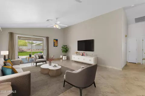 Living - 2028 W Alice Ave, Phoenix, AZ 85021 photo 1 of 5