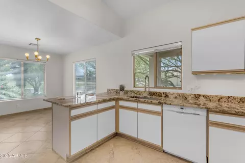 Kitchen - 2028 W Alice Ave, Phoenix, AZ 85021 photo 4 of 4