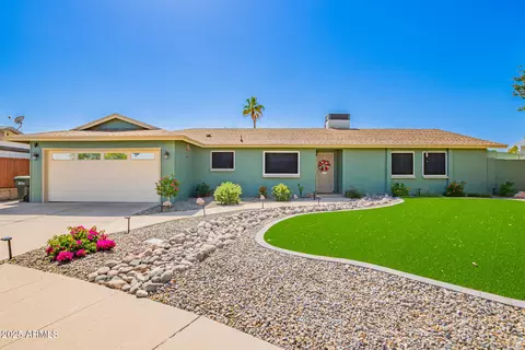 810 W Villa Maria Dr, Phoenix, AZ 85023