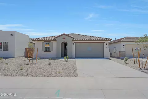 823 W Riparian Dr, San Tan Valley, AZ 85140