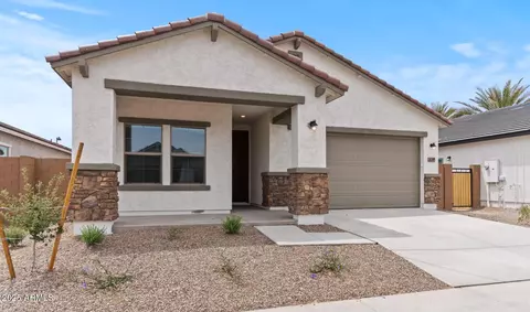 42405 W Peters Dr, Maricopa, AZ 85138