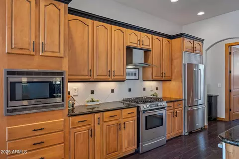 Kitchen - 5092 Tosca Pl, Show Low, AZ 85901 photo 2 of 3