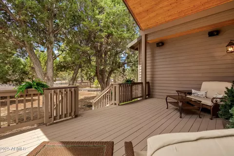 Exterior - 5092 Tosca Pl, Show Low, AZ 85901 photo 4 of 15