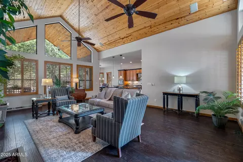 Living - 5092 Tosca Pl, Show Low, AZ 85901 photo 3 of 6