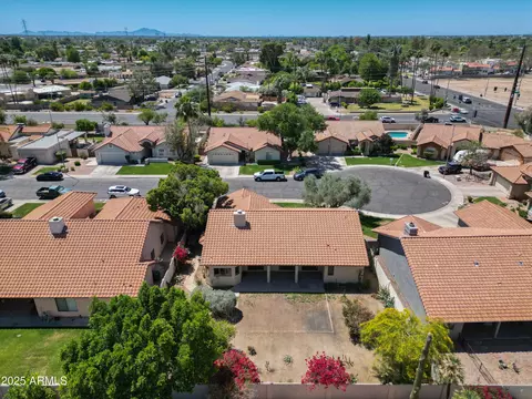 1226 E Greenway Cir, Mesa, AZ 85203 photo 4