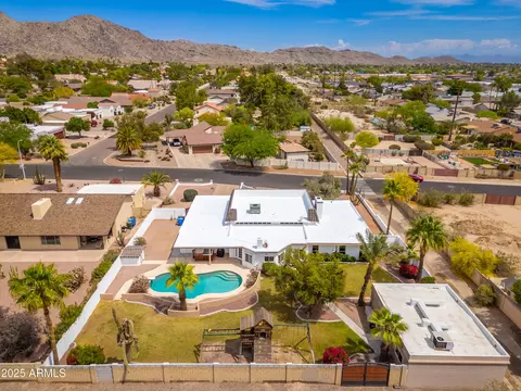 View/Area - 3951 E Sequoia Trl, Phoenix, AZ 85044 photo 5 of 9