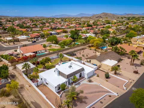 View/Area - 3951 E Sequoia Trl, Phoenix, AZ 85044 photo 2 of 9