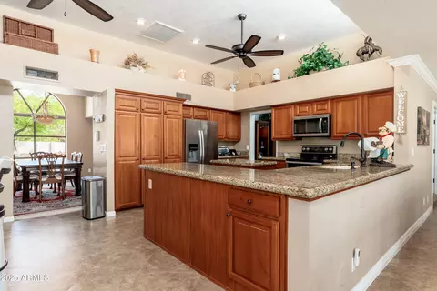 Kitchen - 3951 E Sequoia Trl, Phoenix, AZ 85044 photo 1 of 6