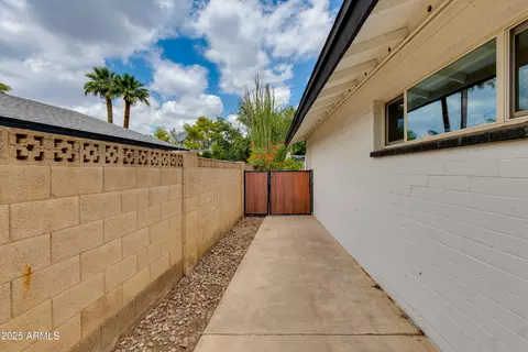 1820 W Seldon Way, Phoenix, AZ 85021 photo 26