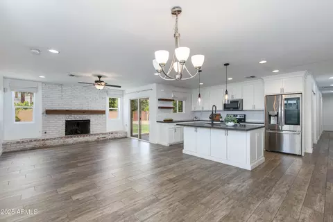 1820 W Seldon Way, Phoenix, AZ 85021 photo 8