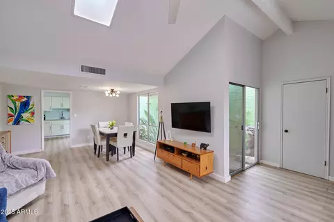 6626 N Majorca Way E, Phoenix, AZ 85016 photo 8