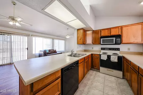 812 E Piute Ave, Phoenix, AZ 85024 photo 10