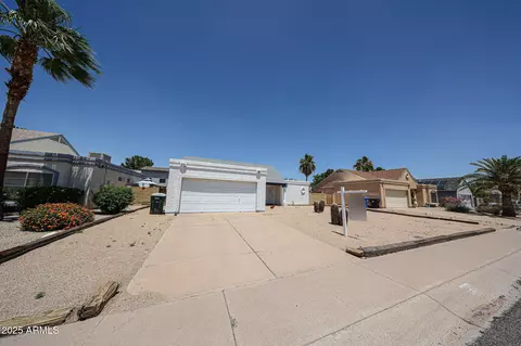 812 E Piute Ave, Phoenix, AZ 85024 photo 2
