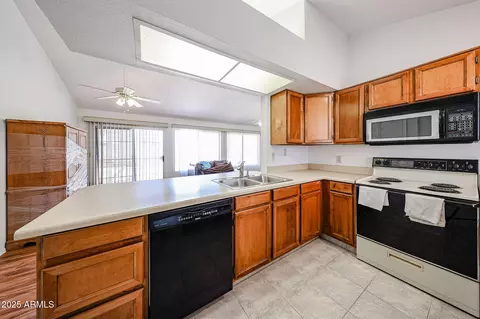 812 E Piute Ave, Phoenix, AZ 85024 photo 11