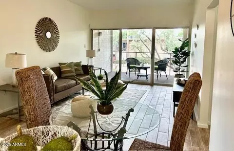 6125 E Indian School Rd #266, Scottsdale, AZ 85251