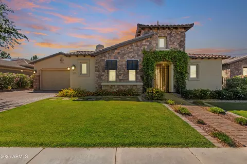 5226 S Fairchild Ln, Chandler, AZ 85249