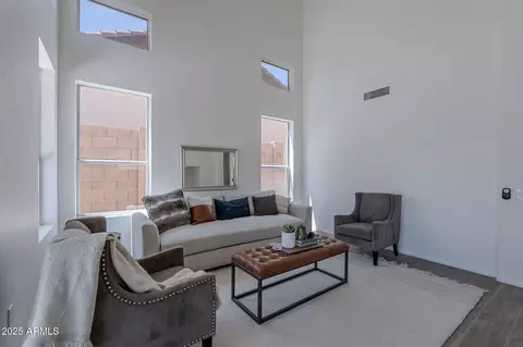 3233 E Sequoia Dr, Phoenix, AZ 85050 photo 14