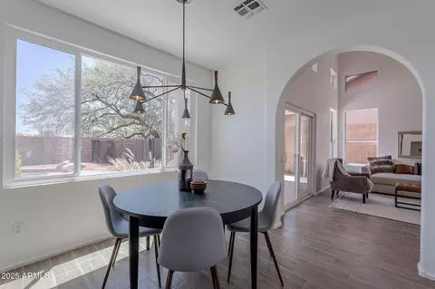 3233 E Sequoia Dr, Phoenix, AZ 85050 photo 9