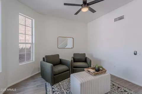 3233 E Sequoia Dr, Phoenix, AZ 85050 photo 10