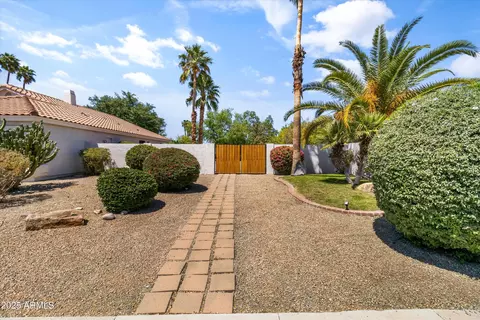 108 E Horseshoe Ave, Gilbert, AZ 85296 photo 8